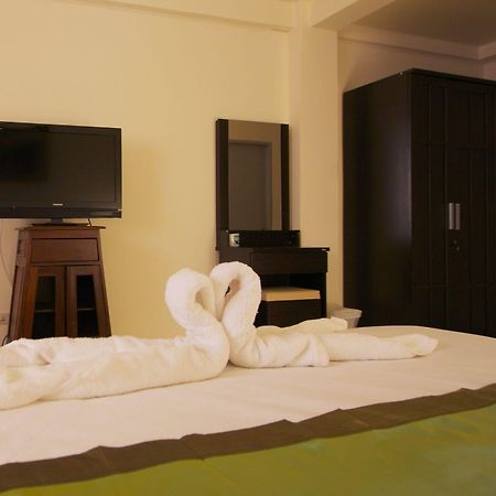 Charn Residence Банг Саен Экстерьер фото